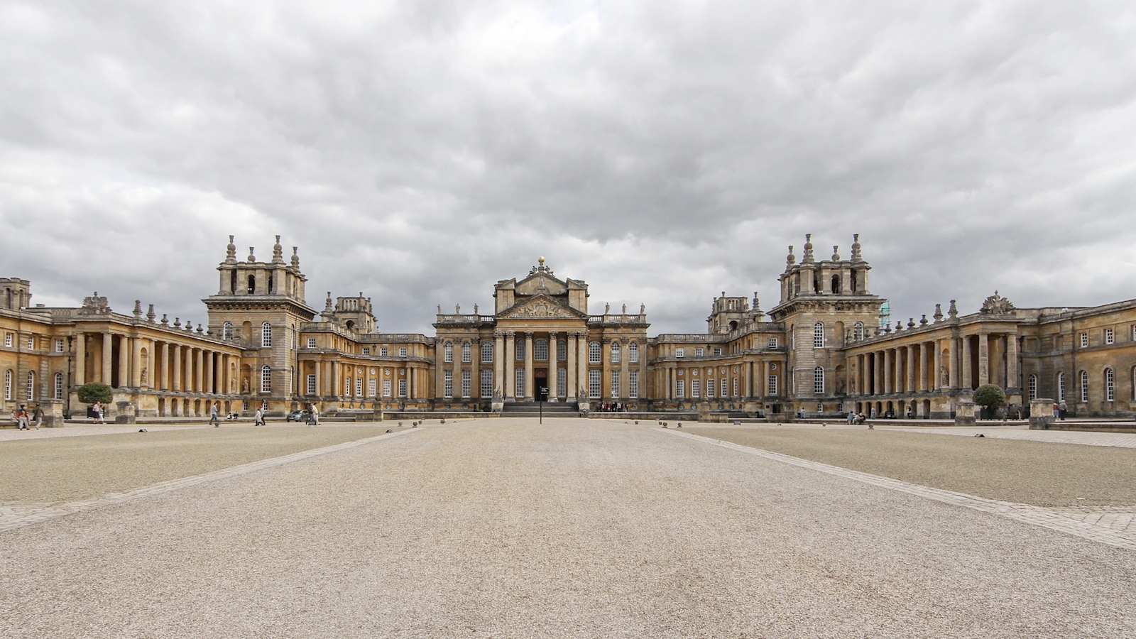 Blenheim Palace by Wolfblur